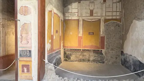 Pompeii, day 6, 11:12