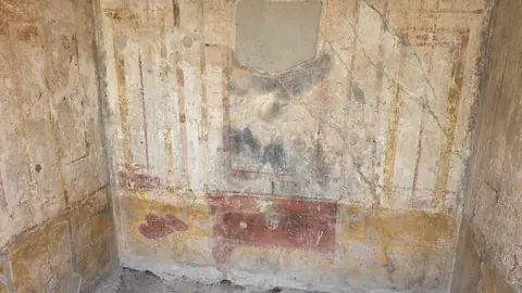 Pompeii, day 6, 12:09