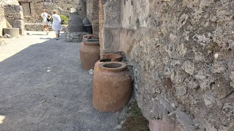Pompeii, day 6, 12:16